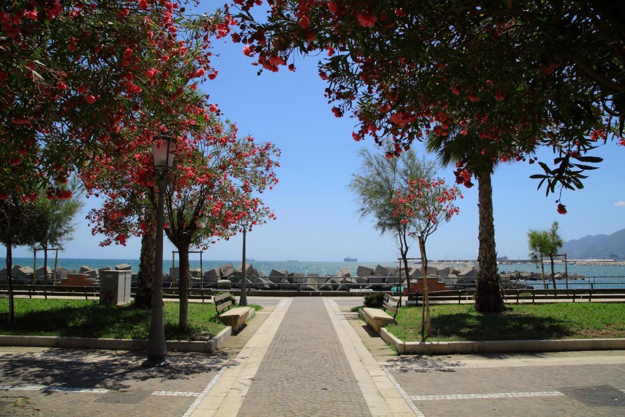 Salerno Mare E Luci Deluxe Apartment Екстериор снимка