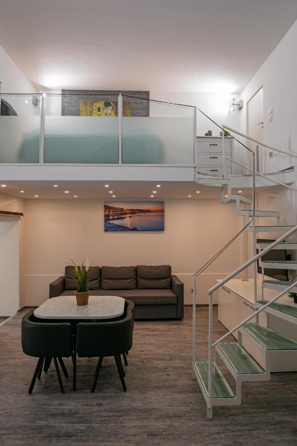 Salerno Mare E Luci Deluxe Apartment Екстериор снимка