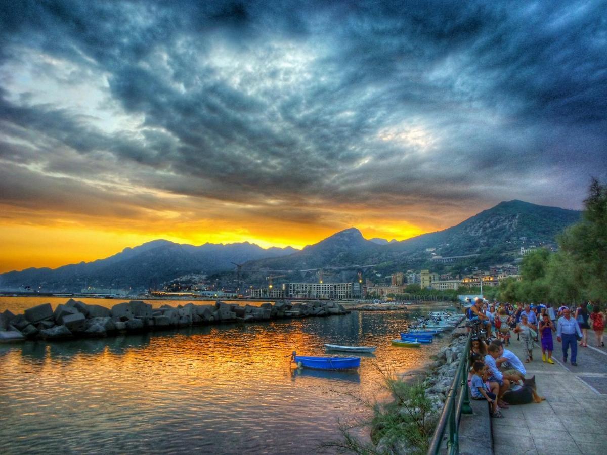 Salerno Mare E Luci Deluxe Apartment Екстериор снимка