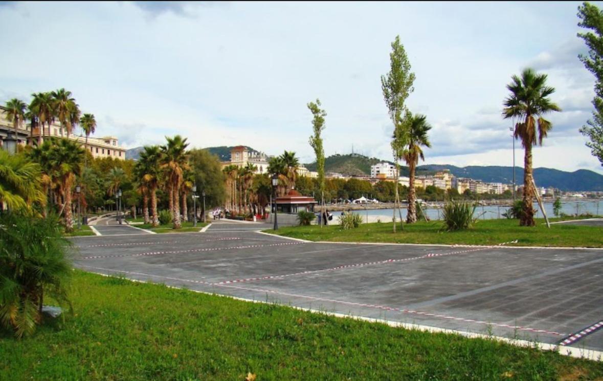 Salerno Mare E Luci Deluxe Apartment Екстериор снимка